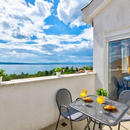 Apartment Tia Crikvenica Eksteriør billede