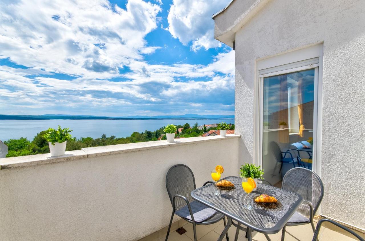 Apartment Tia Crikvenica Eksteriør billede