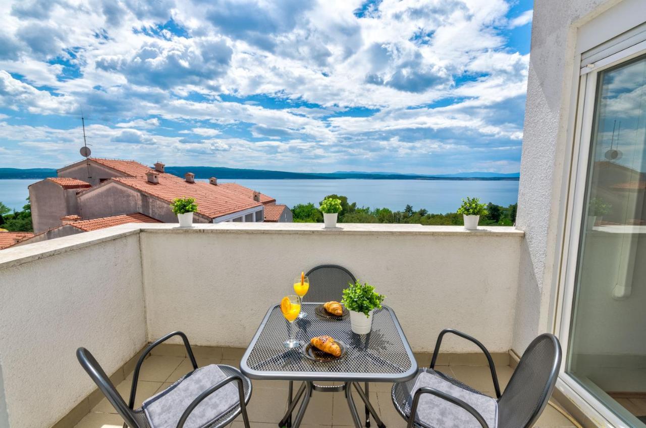 Apartment Tia Crikvenica Eksteriør billede